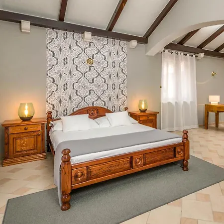 Villa Hvar Sleeps 14 Pool Air Con Wifi Hvar Town