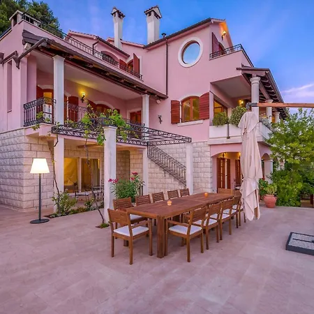 Hvar Sleeps 14 Pool Air Con Wifi Hvar Town